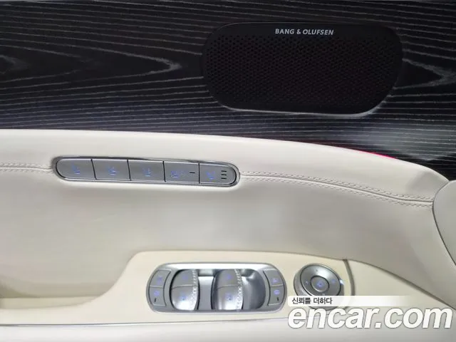 Genesis G90 2022 thumb 9