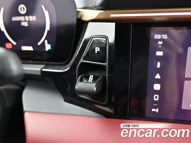 Porsche Macan 2025 thumb 9