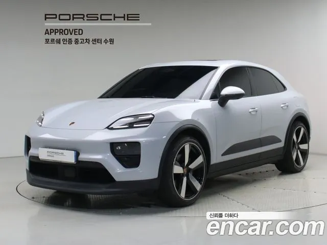 Porsche Macan 2025 thumb 11