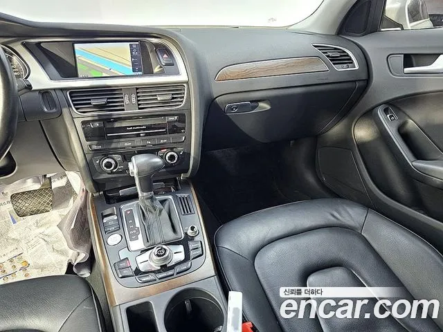 Audi A4 2015 thumb 9