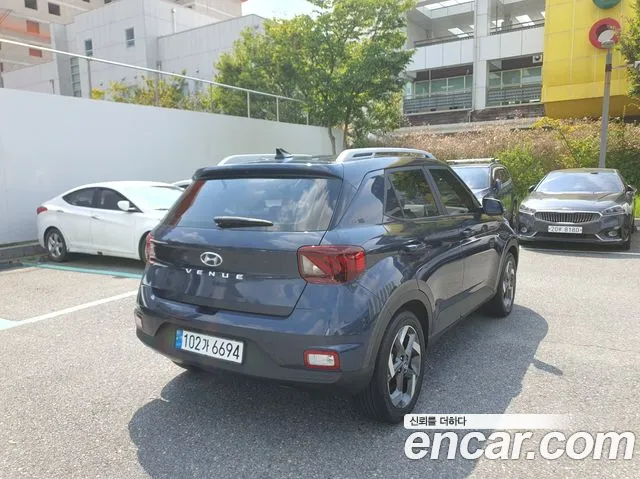Hyundai Venue 2023 thumb 7