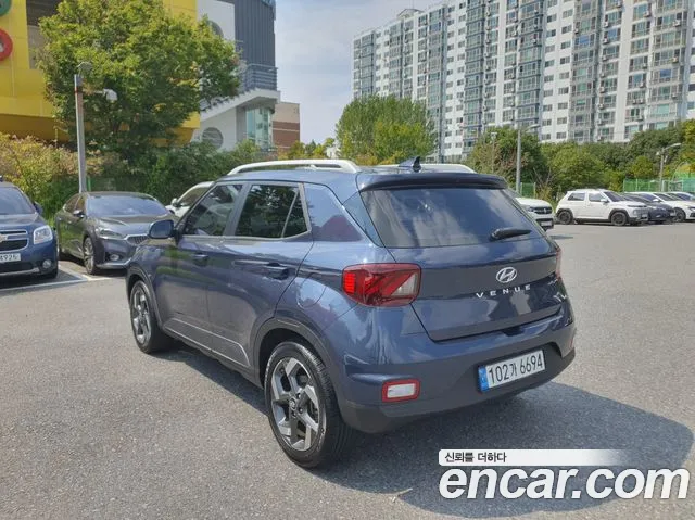 Hyundai Venue 2023 thumb 8