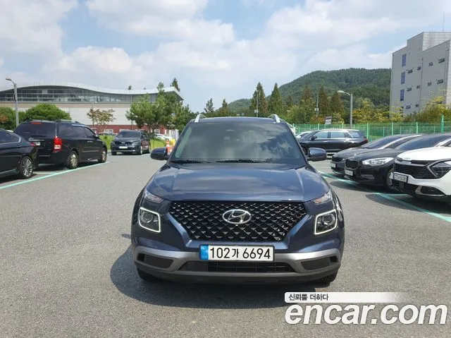 Hyundai Venue 2023 thumb 12