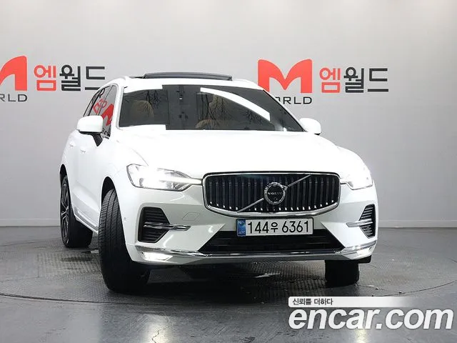 Volvo XC60 2025 thumb 3