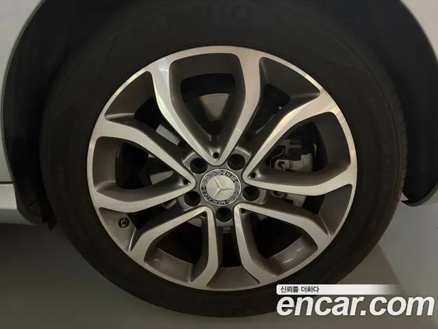 Mercedes-Benz C-Класс 2016 thumb 5