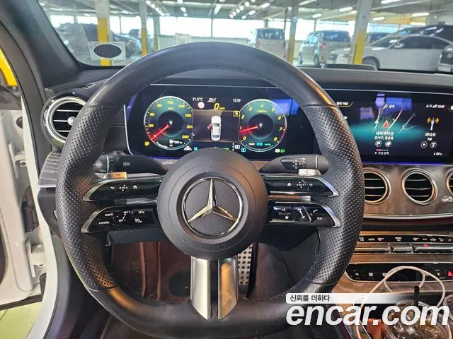 Mercedes-Benz E-Класс 2022 thumb 12