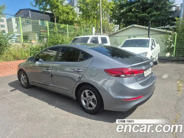 Hyundai Avante 2015 thumb 4