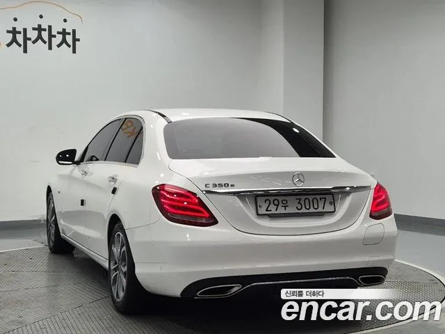 Mercedes-Benz C-Класс 2018 thumb 2
