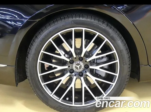 Mercedes-Benz S-Класс 2024 thumb 8