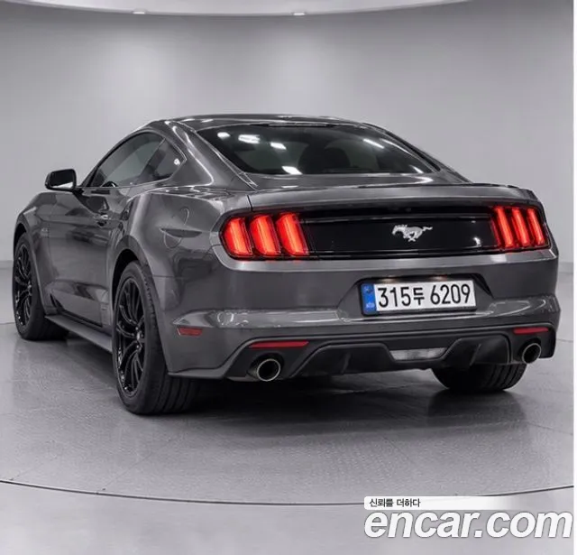 Ford Mustang Mach-E 2016 thumb 4