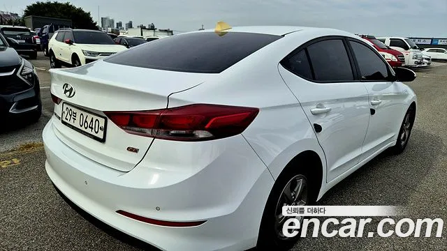 Hyundai Avante 2015 thumb 2