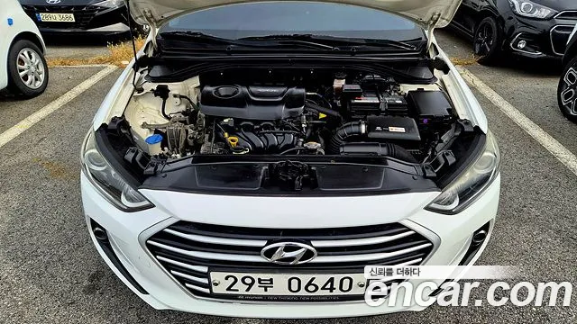 Hyundai Avante 2015 thumb 6