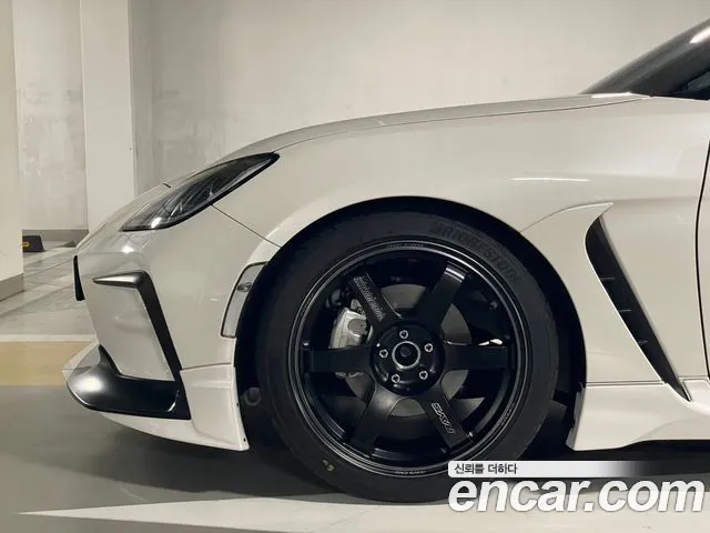 Toyota GT86 2025 thumb 8