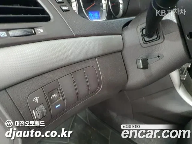 Hyundai Sonata 2008 thumb 9