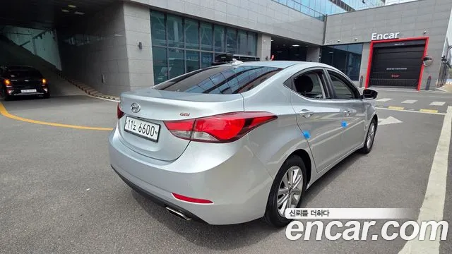 Hyundai Avante 2015 thumb 4