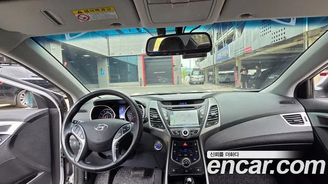 Hyundai Avante 2015 thumb 9