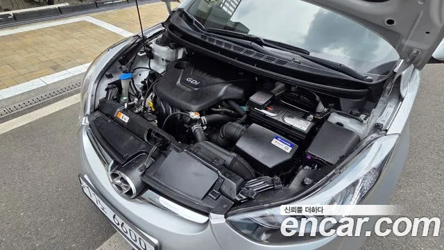 Hyundai Avante 2015 thumb 10