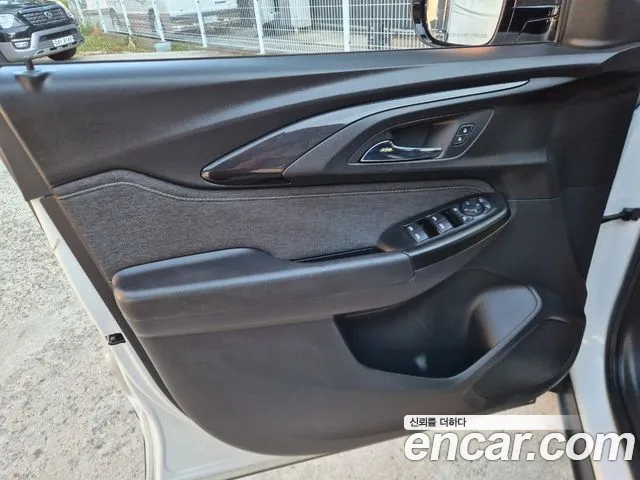 ChevroletGMDaewoo TrailBlazer 2021 thumb 6