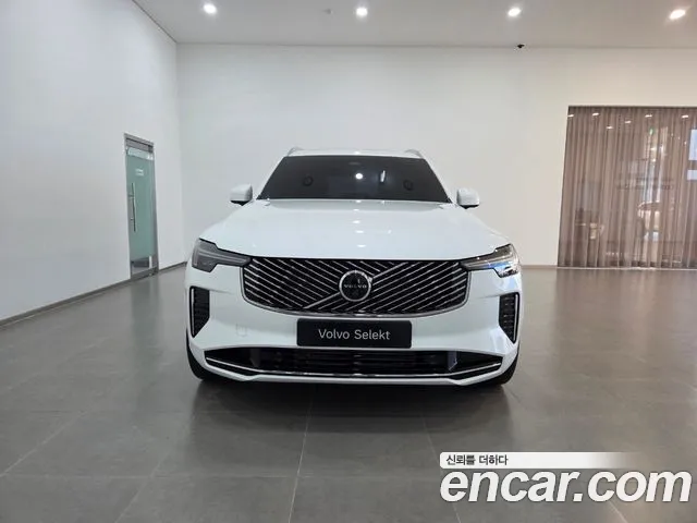Volvo XC90 2025 thumb 3