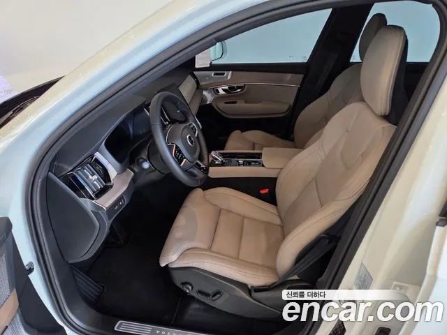 Volvo XC90 2025 thumb 10