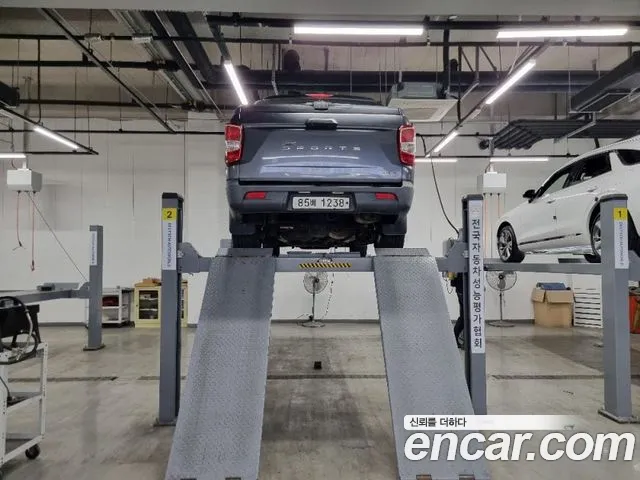 KG_Mobility_Ssangyong Rexton 2018 thumb 2