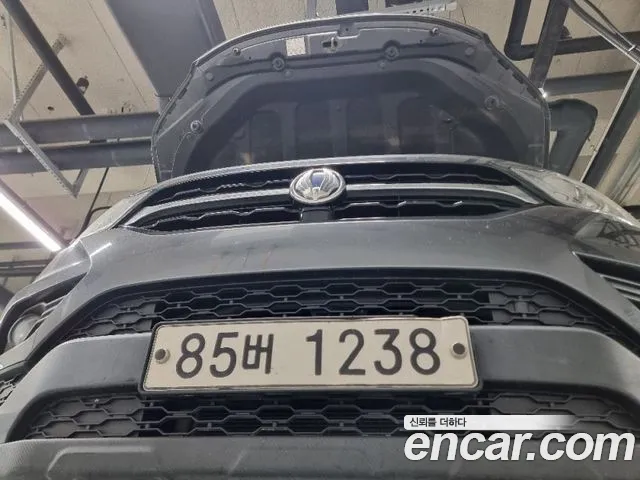 KG_Mobility_Ssangyong Rexton 2018 thumb 4