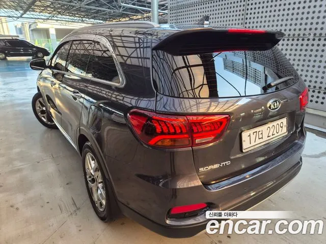 Kia Sorento 2019 thumb 5