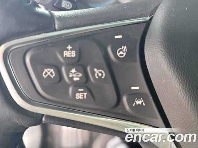 ChevroletGMDaewoo Malibu 2018 thumb 8