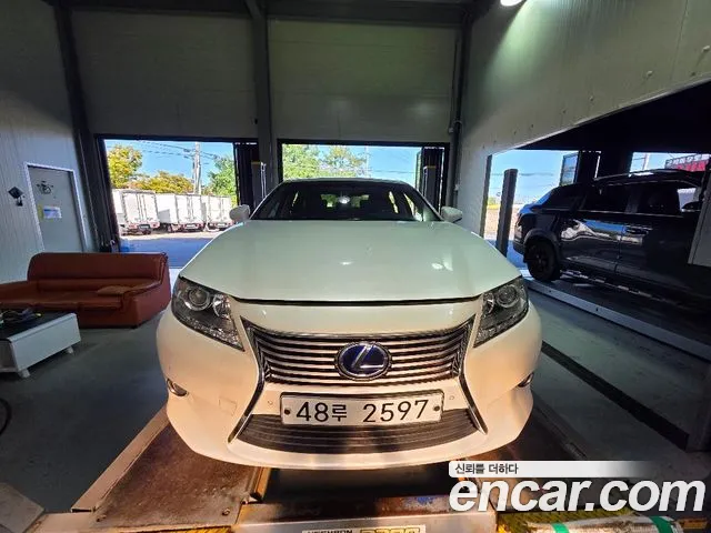 Lexus ES 2013 thumb 7
