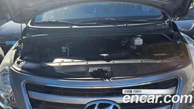 Hyundai Starex 2017 thumb 6
