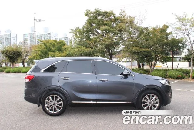 Kia Sorento 2017 thumb 4