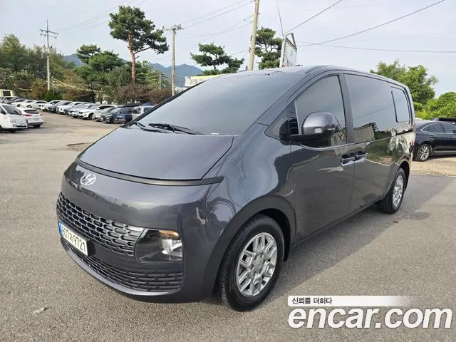 Hyundai Staria 2023 thumb 12