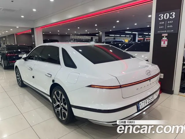 Hyundai Grandeur 2023 thumb 2