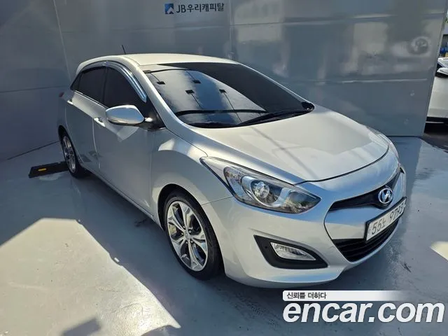 Hyundai i30 2012 thumb 3