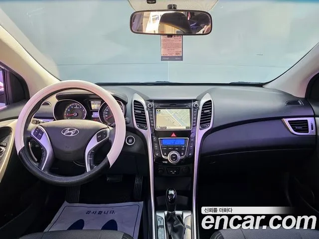 Hyundai i30 2012 thumb 10