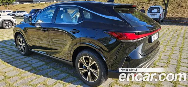 Lexus RX 2026 thumb 4