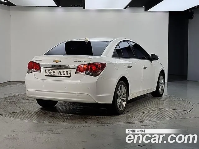 ChevroletGMDaewoo Cruze 2014 thumb 4