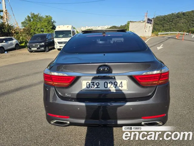 Kia K9 2014 thumb 6