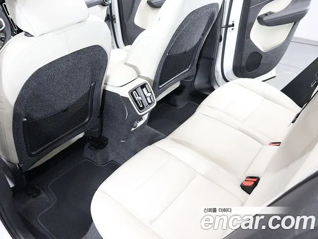 Volvo XC40 2024 thumb 9
