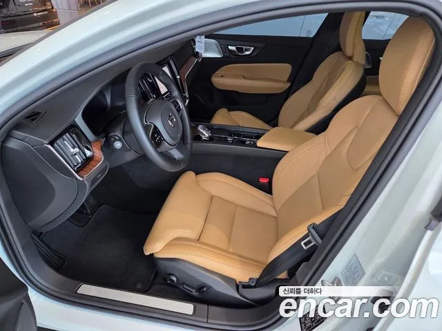 Volvo V60 2026 thumb 10