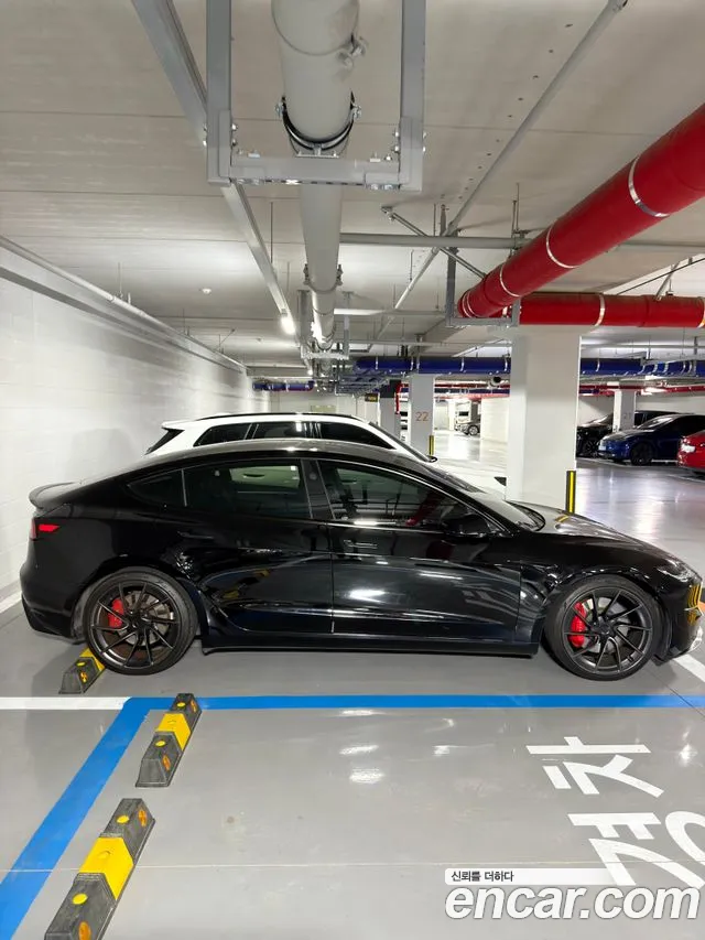 Tesla Model 3 2024 thumb 5