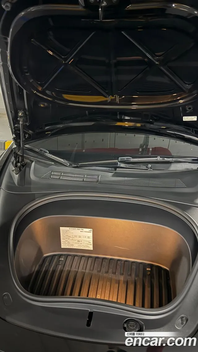 Tesla Model 3 2024 thumb 6