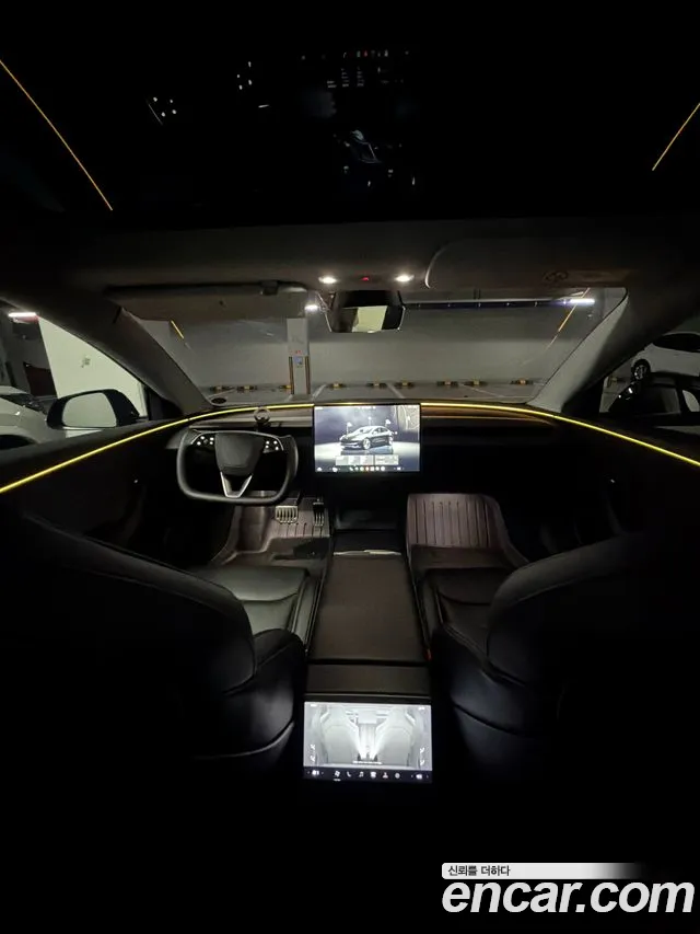 Tesla Model 3 2024 thumb 9