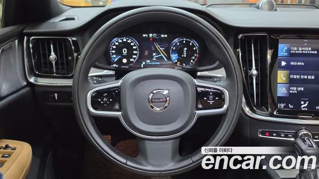 Volvo S60 2019 thumb 10