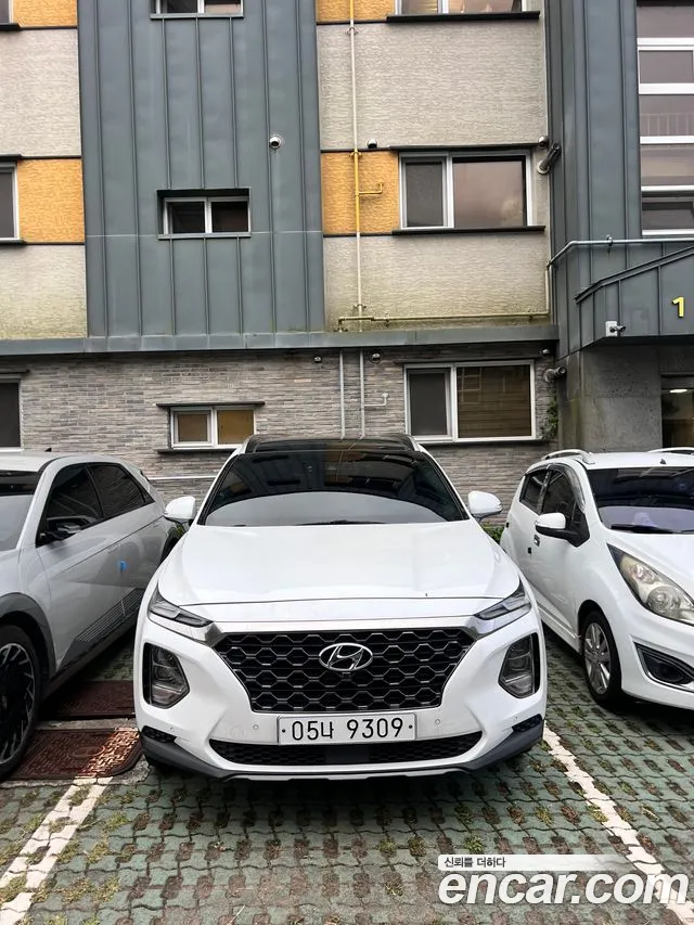 Hyundai Santa Fe 2018 thumb 3