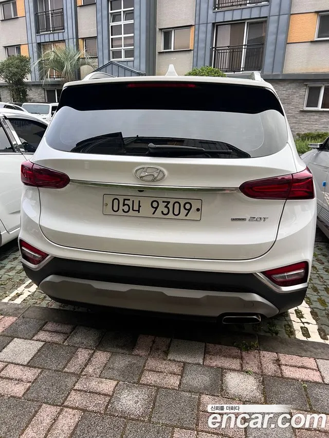 Hyundai Santa Fe 2018 thumb 4