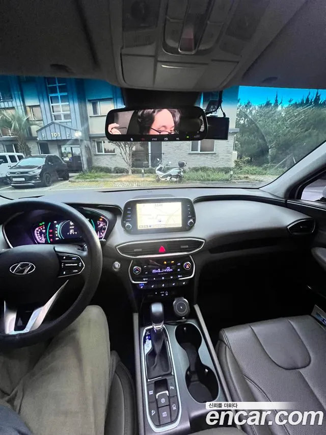 Hyundai Santa Fe 2018 thumb 7