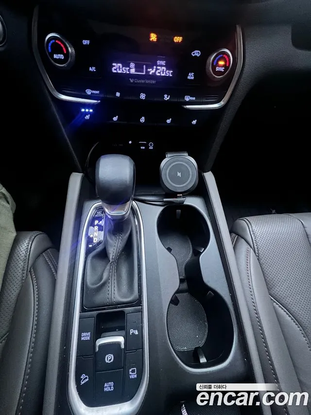 Hyundai Santa Fe 2018 thumb 11