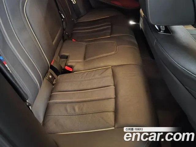 BMW 5-Series 2022 thumb 10
