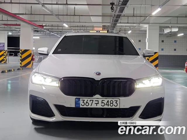 BMW 5-Series 2022 thumb 12